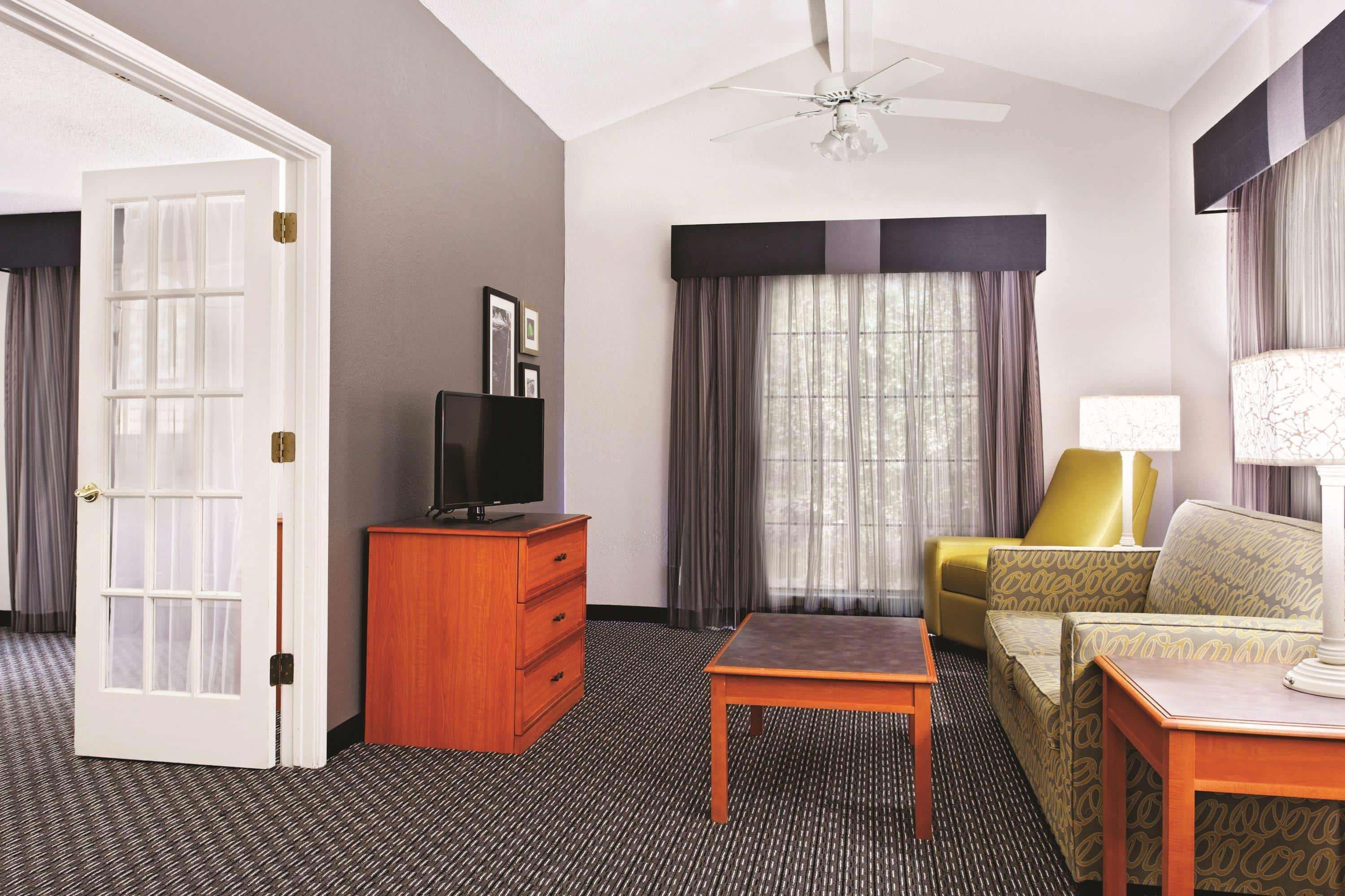La Quinta Inn By Wyndham Шампейн Екстериор снимка