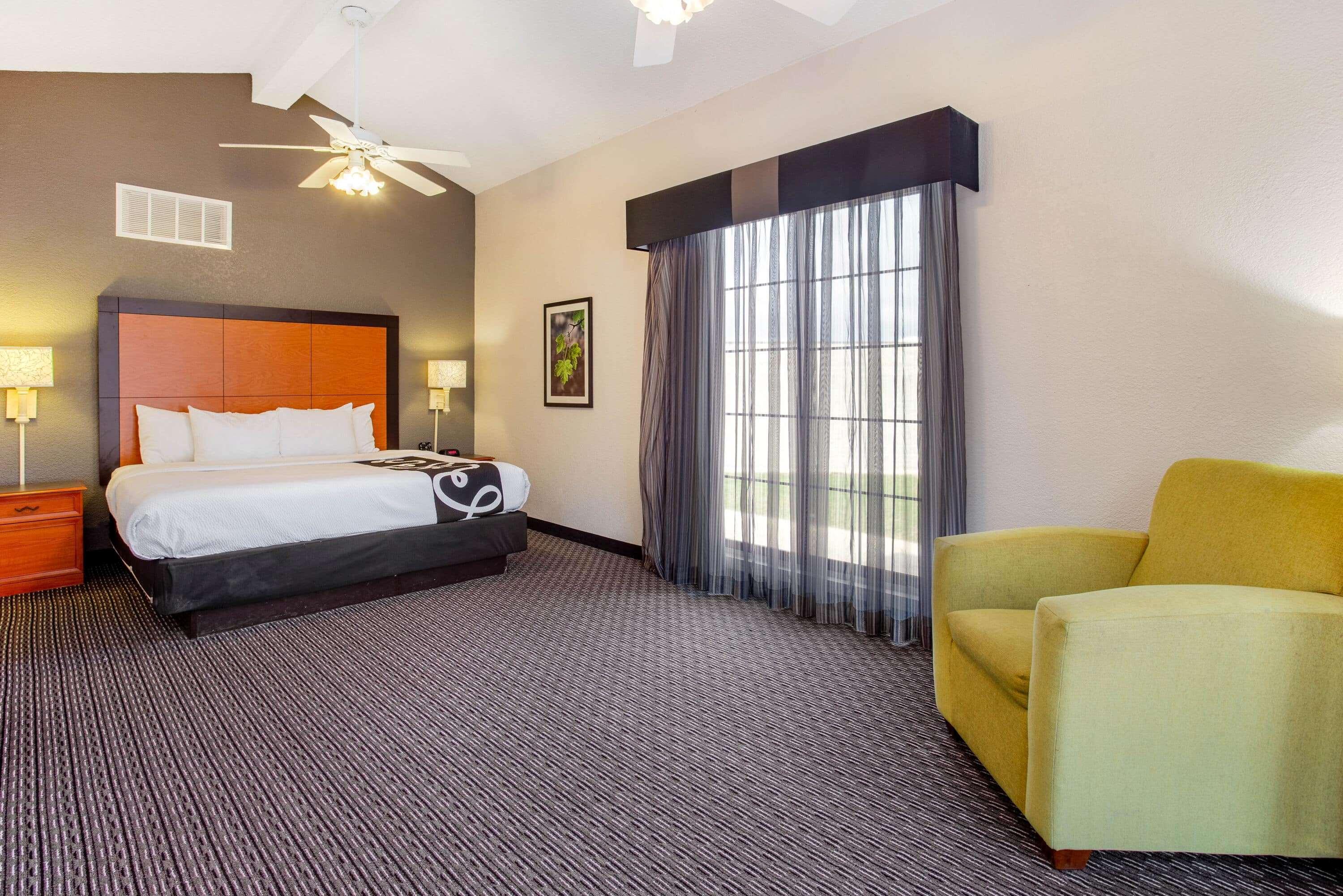 La Quinta Inn By Wyndham Шампейн Екстериор снимка